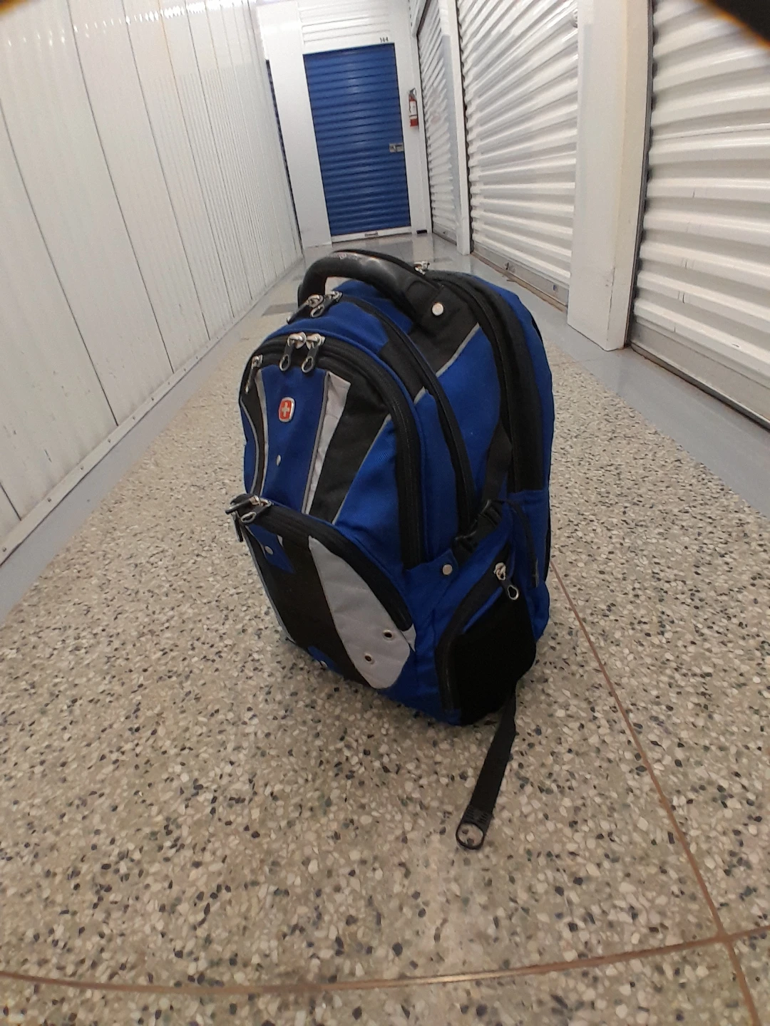Swiss Gear Backpack XL Size - photo 3
