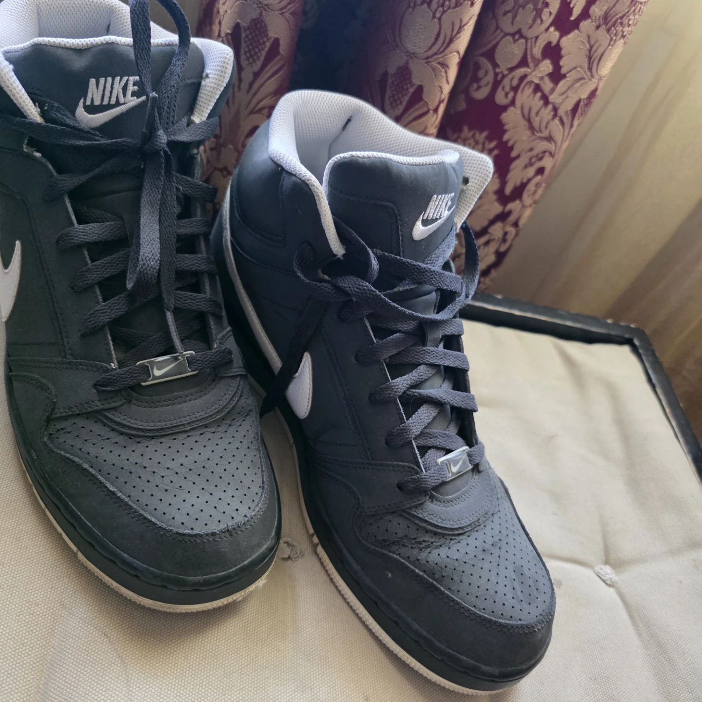 Nike Air Mid Top Sneakers - photo 4