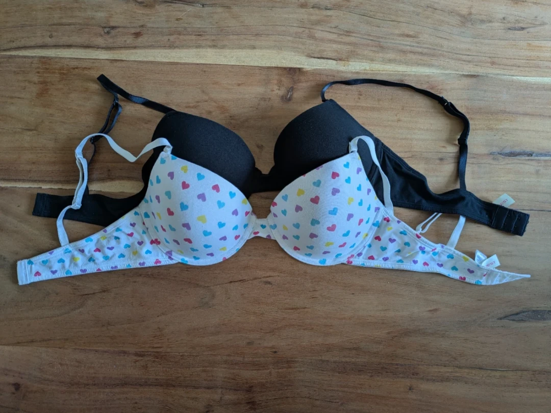 Black and Heart Print Bras (2-Pack) - 36C
