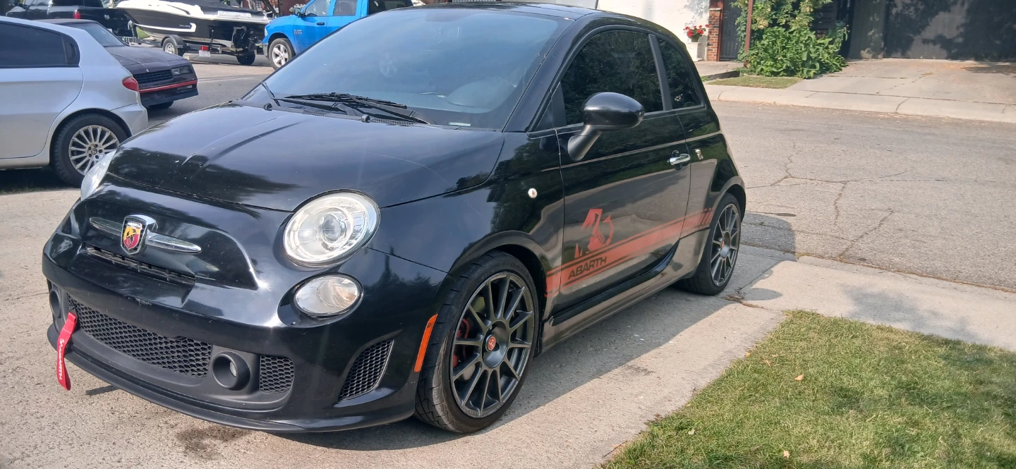 Black Fiat 500 Abarth - photo 3