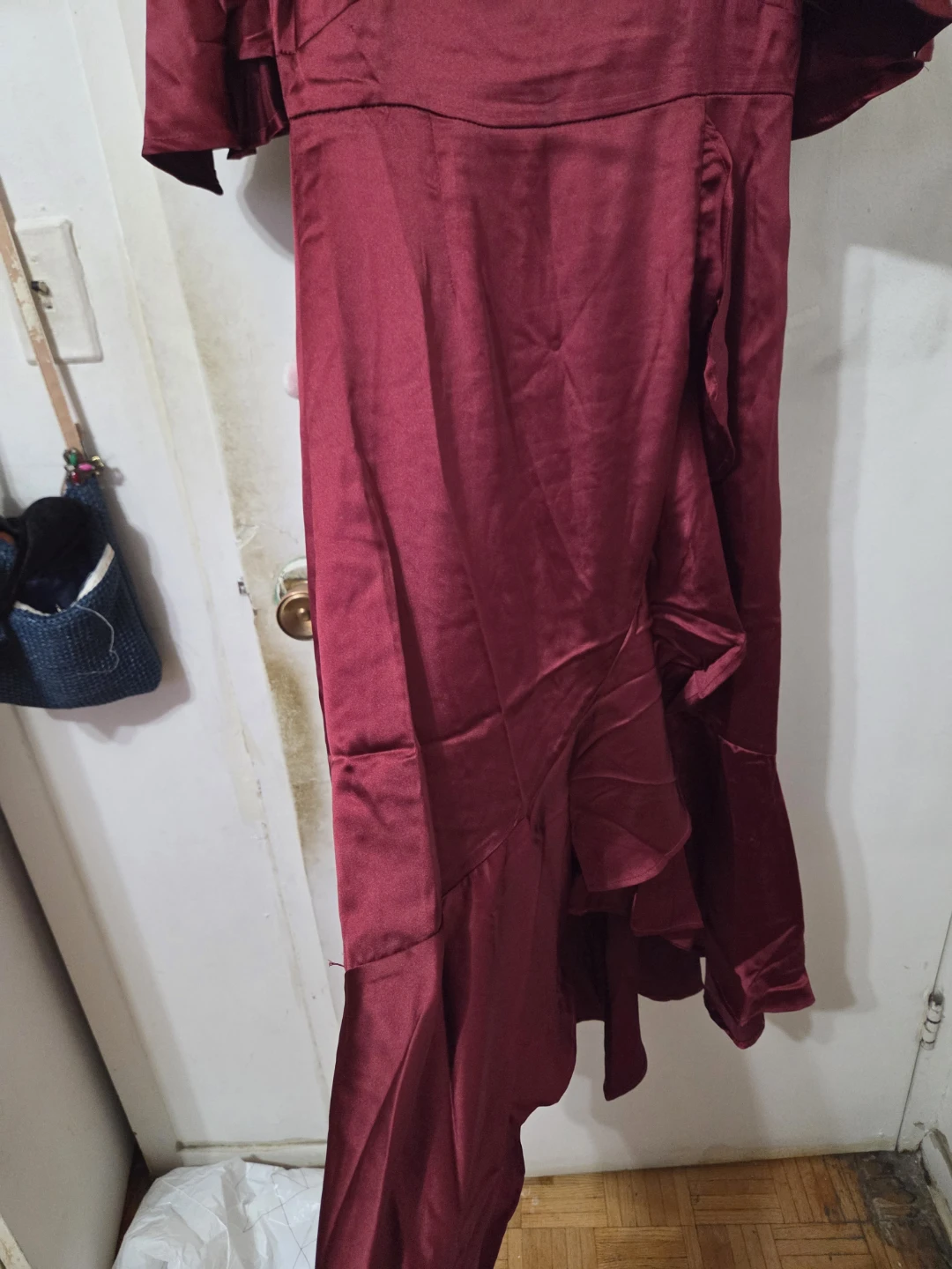 Boohoo Red Satin Midi Dress - photo 2