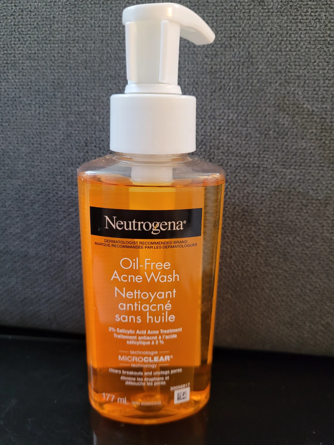 Neutrogena Oil-Free Acne Wash - 177 mL