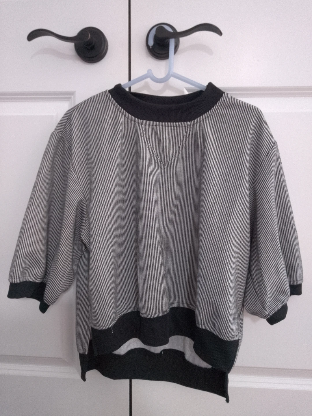 Striped Crewneck Sweatshirt ⚽