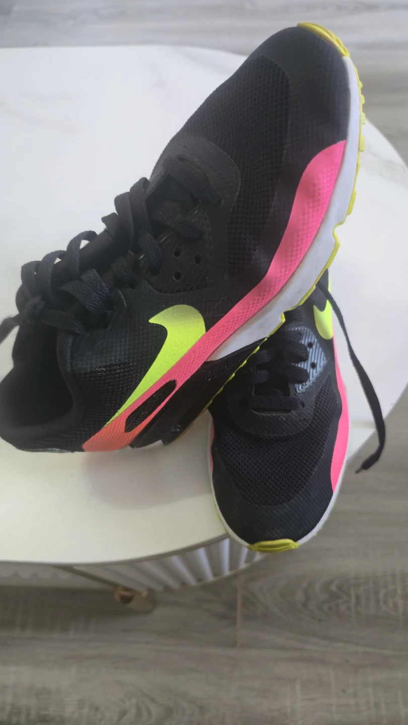 Nike Air Max Shoes - photo 2