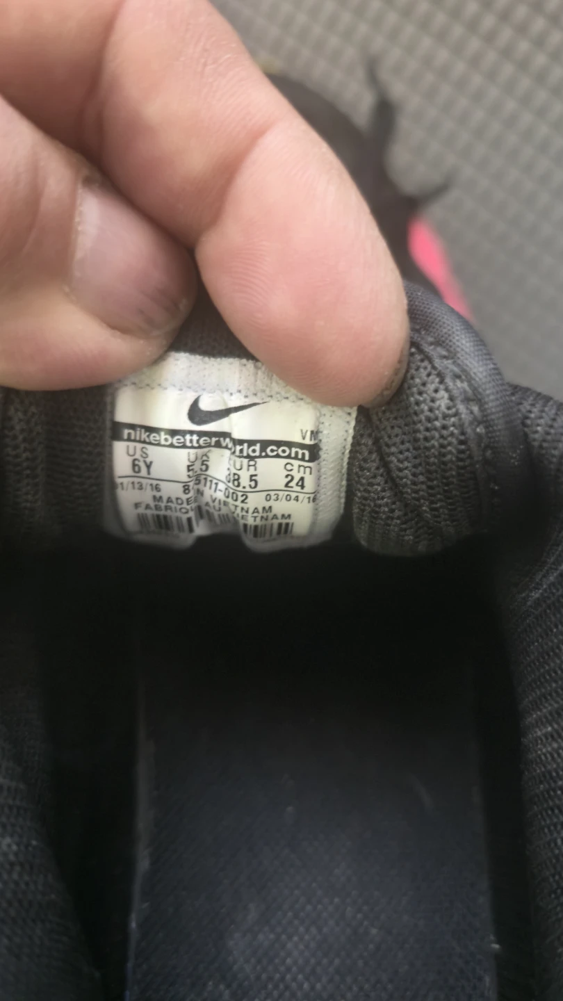 Nike Air Max Shoes - photo 5
