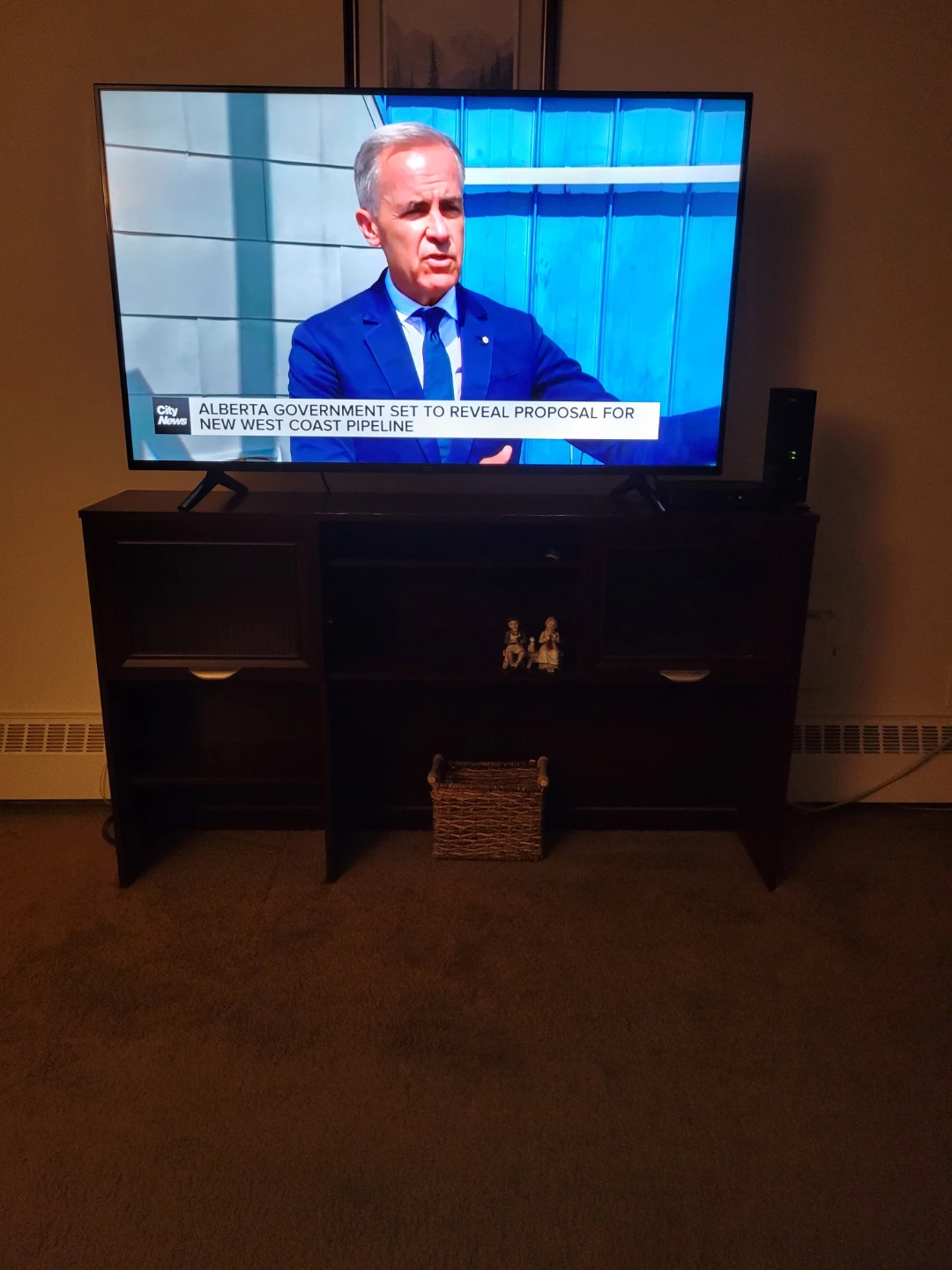Amazon Fire TV 400$ firm price  55 inch tv 4k tv