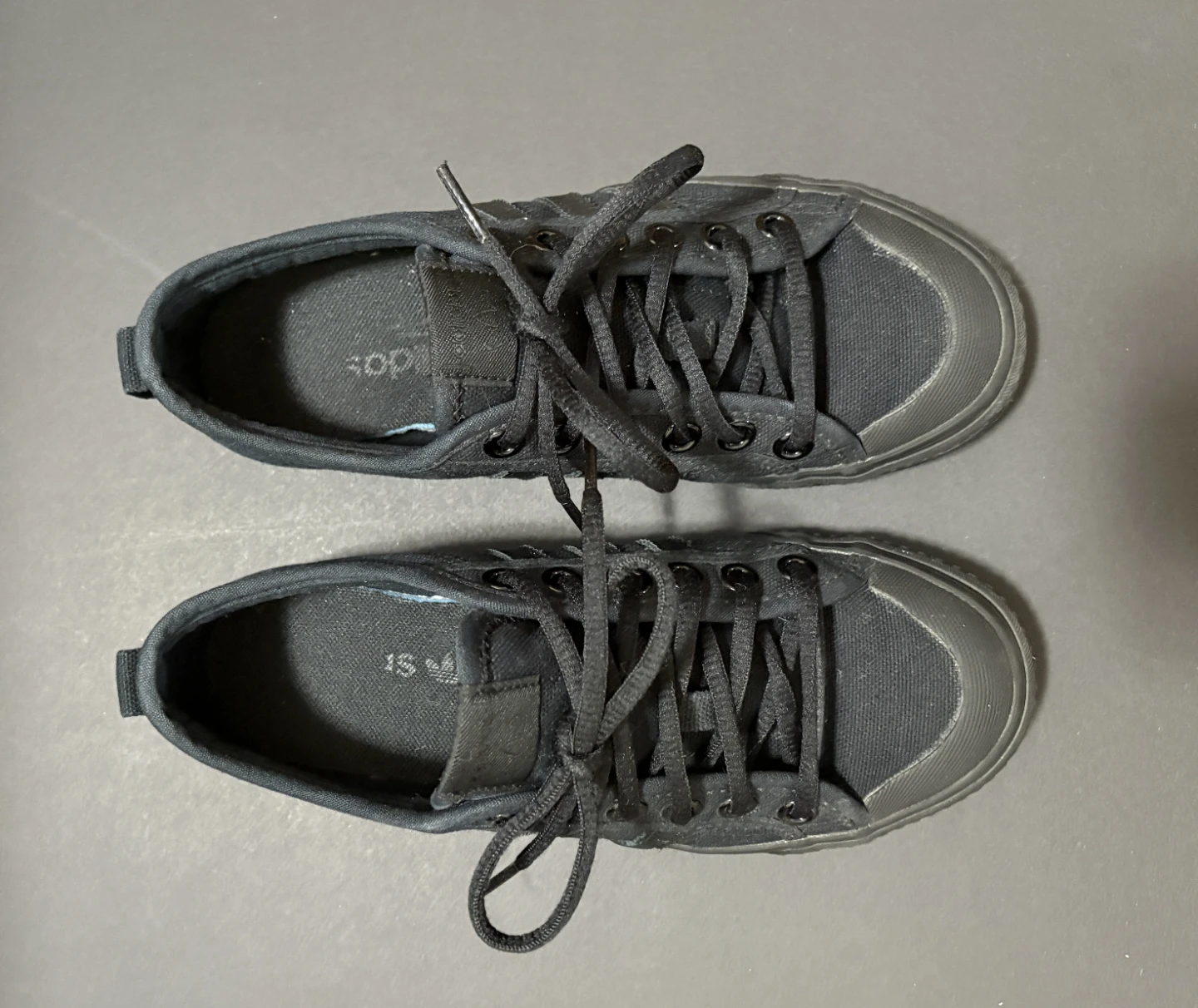 Adidas black sneakers Size5M - photo 2