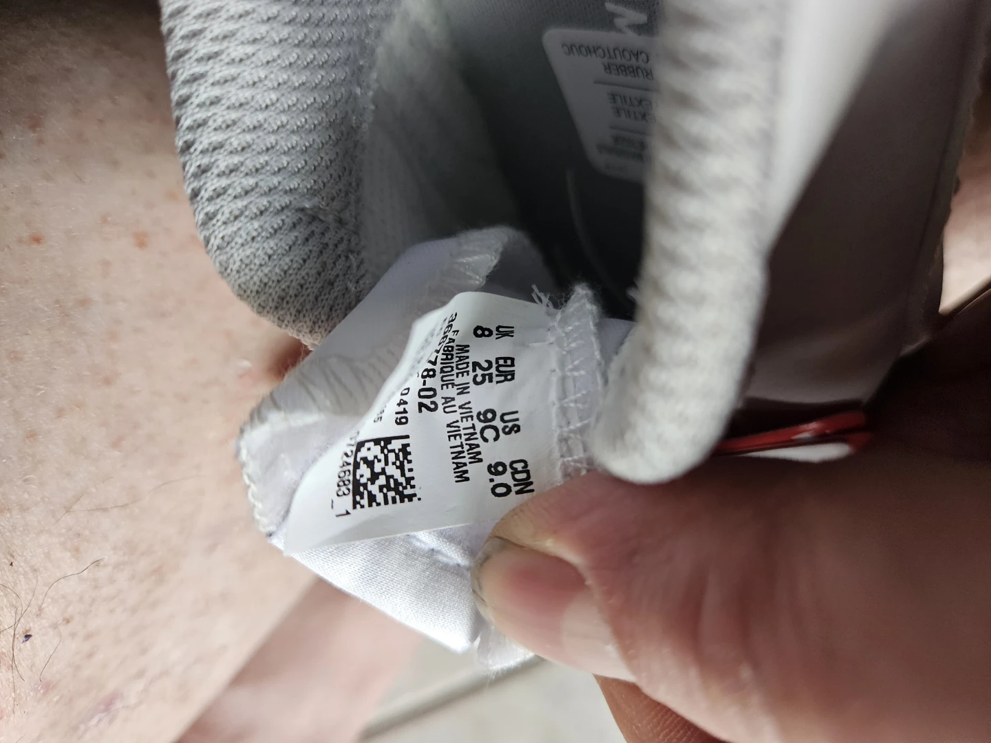 Puma Kids White Sneakers Size 9 - photo 4