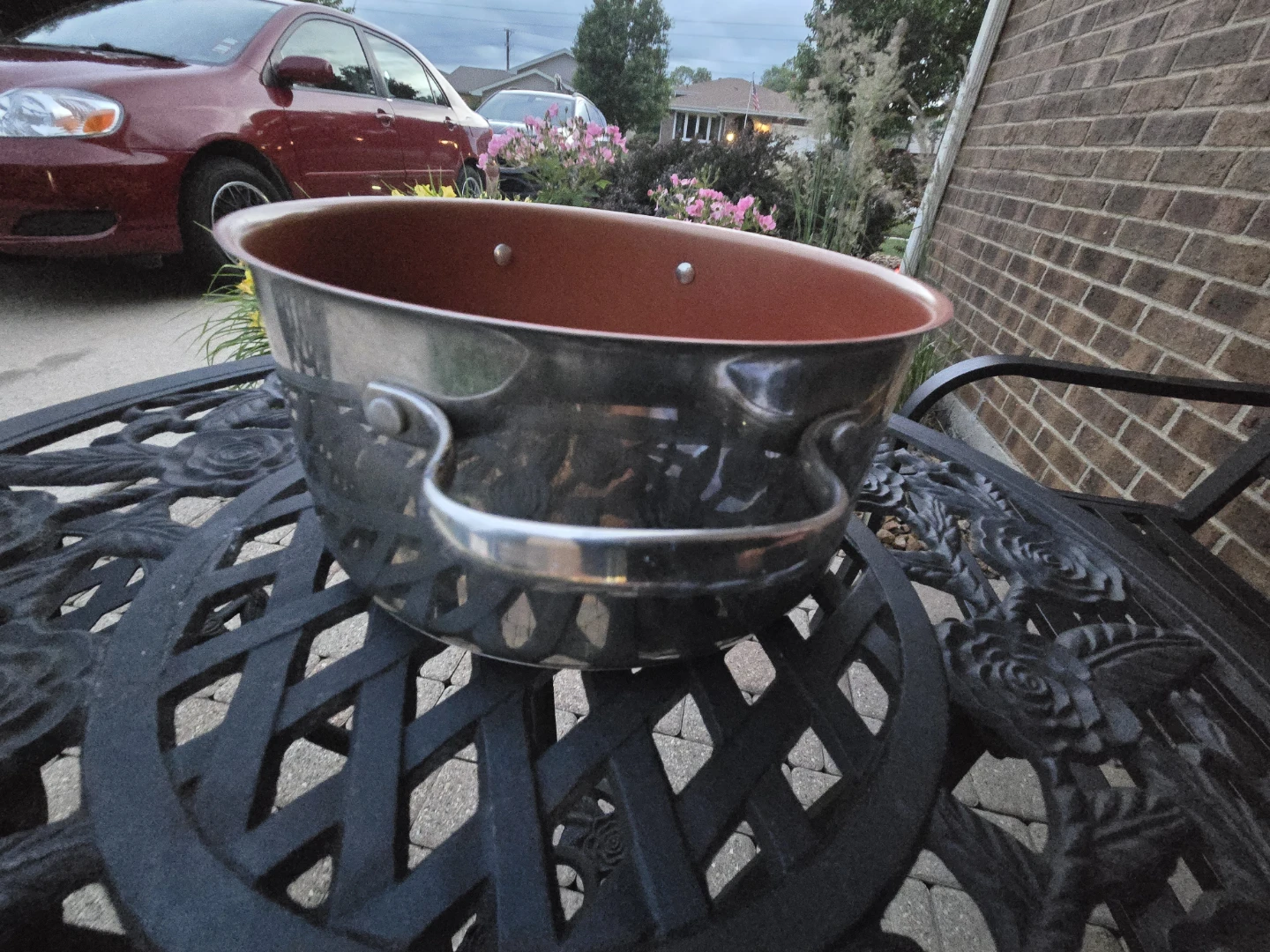 PerfectGreen Nuwave 10" Round Pot