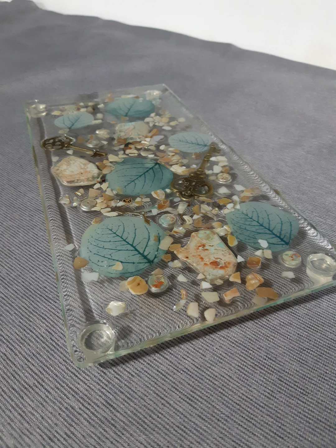 Handmade clear resin display board - photo 2