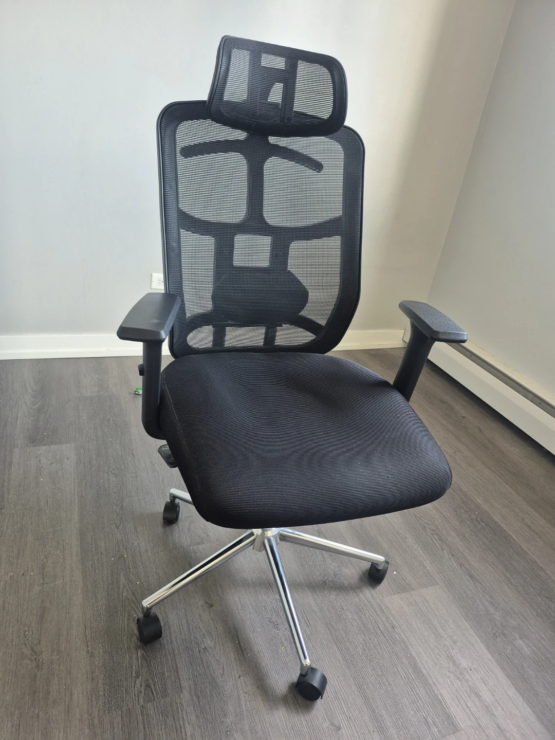Black Mesh Ergonomic Office Chair with Headrest - photo 2