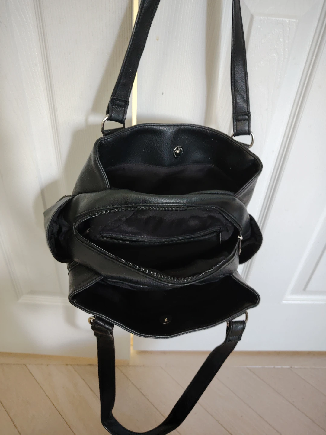 ⚽️Black Faux Leather Shoulder Bag - photo 2