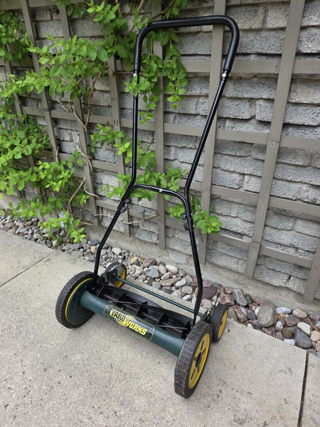 Yard Works Push Reel Mower - photo 2