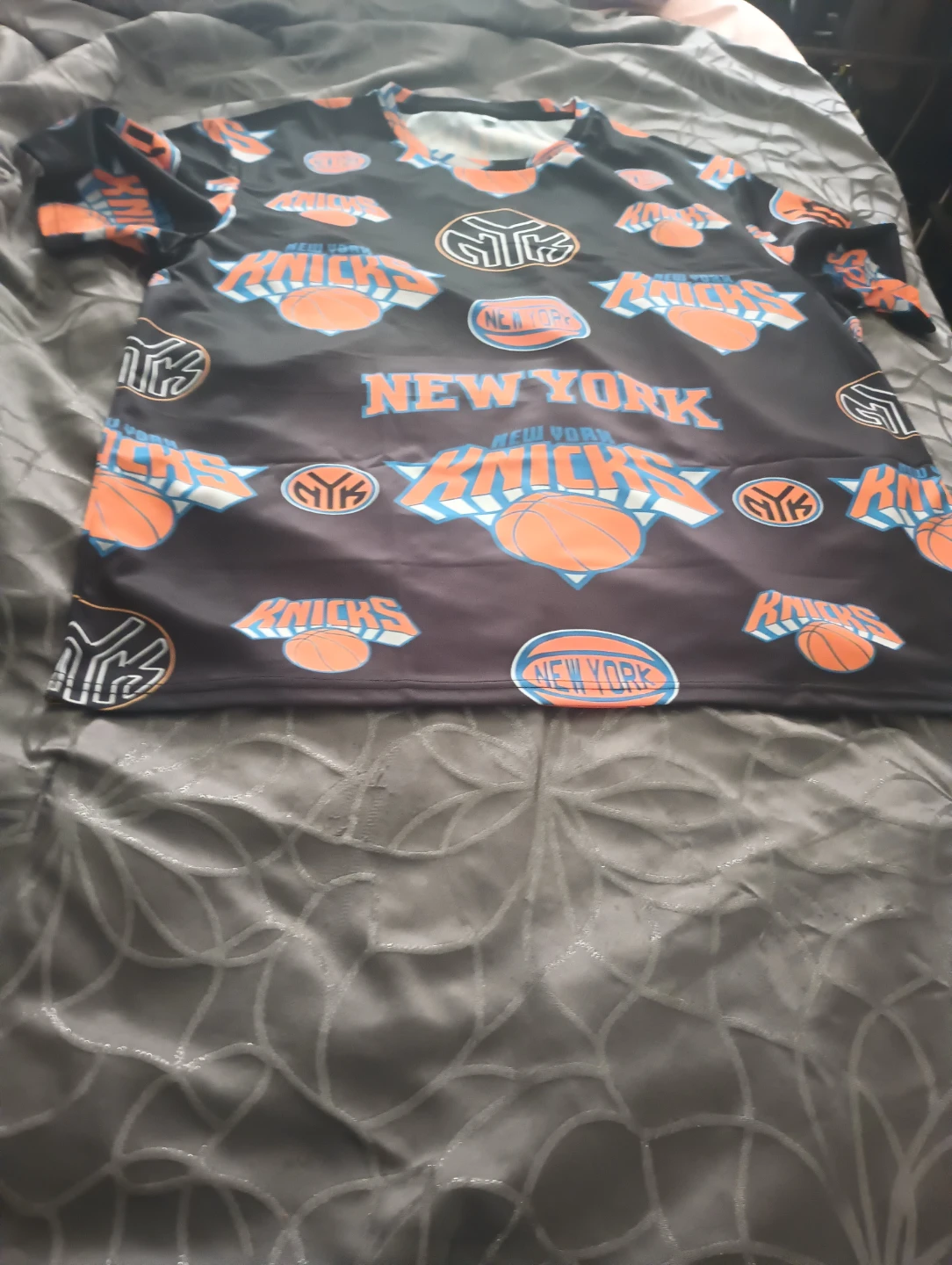 New York Knicks Basketball Shorts and T-Shirt Set - photo 3