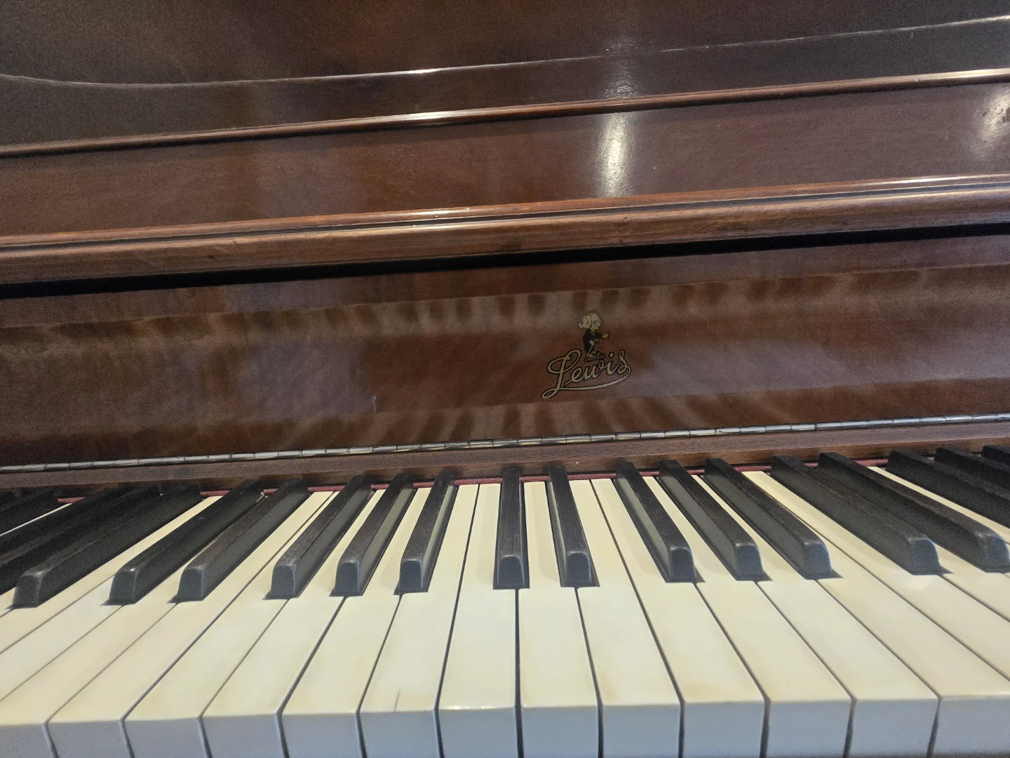 Lewis Upright Piano Antique - photo 3