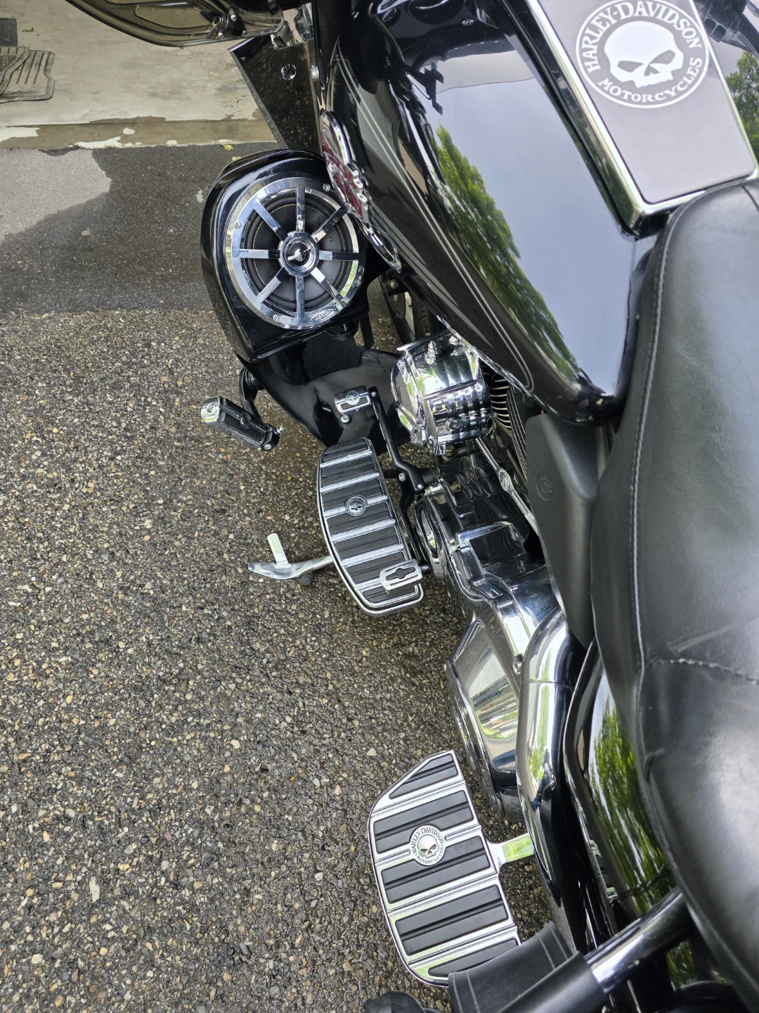 Harley-Davidson Motorcycle - photo 3