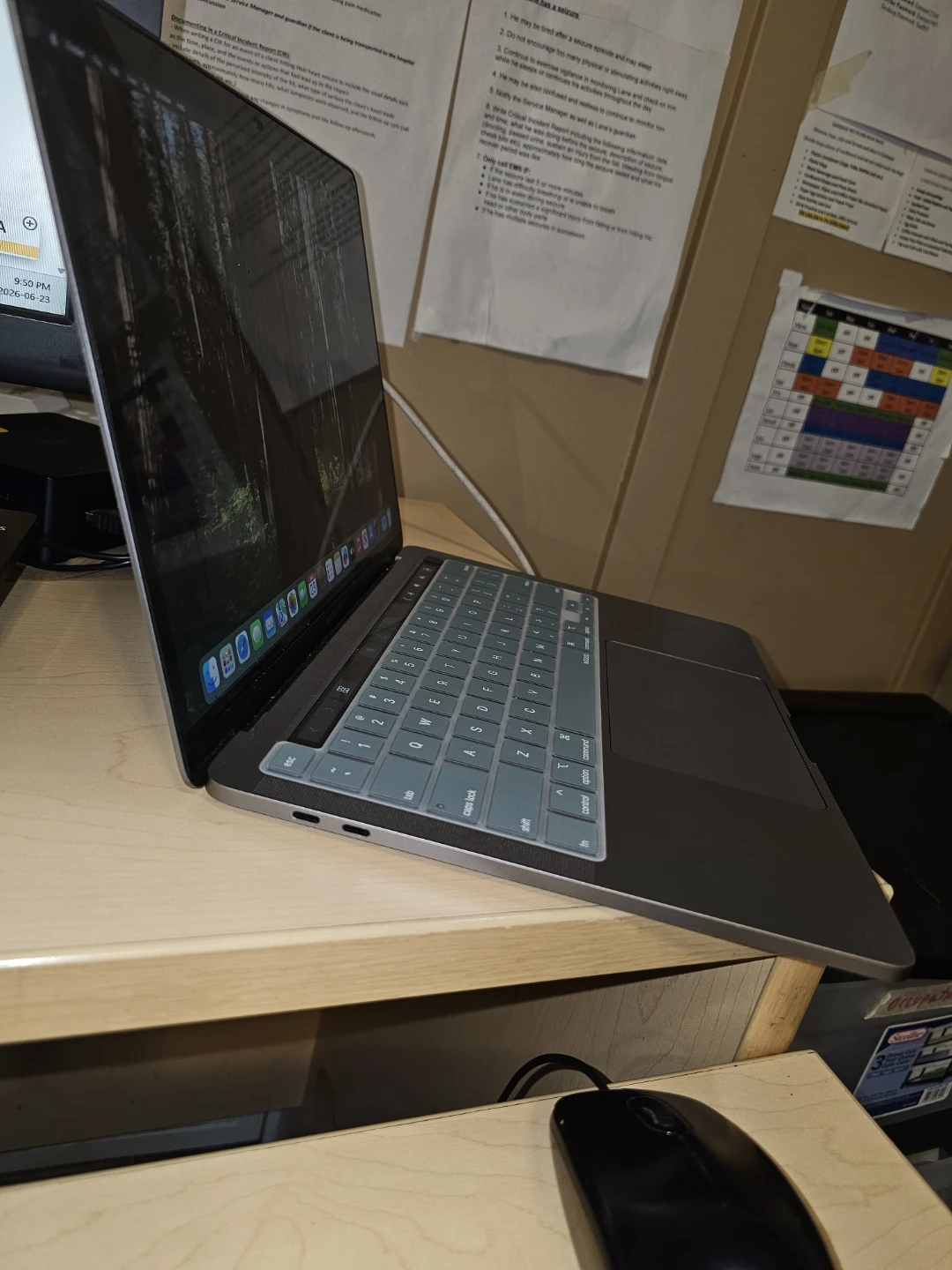 MacBook Pro for sale - photo 3