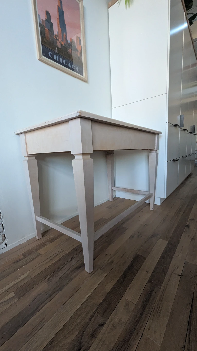 Light pink desk/tv stand - photo 2