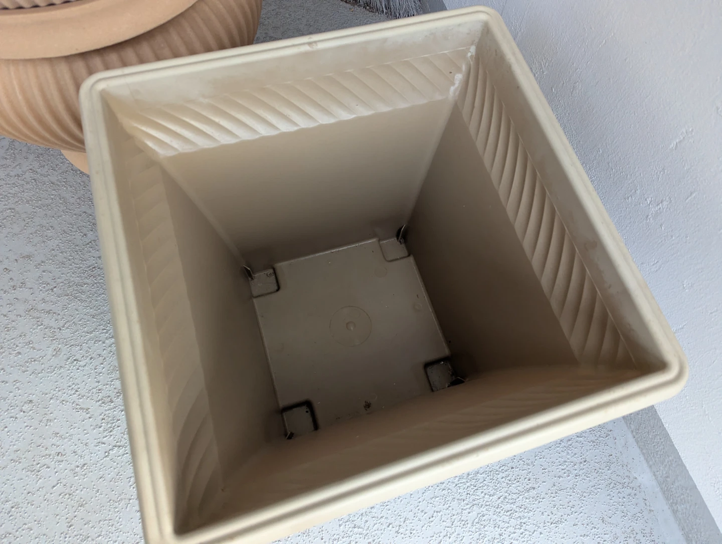 Square Planter Pot - photo 2