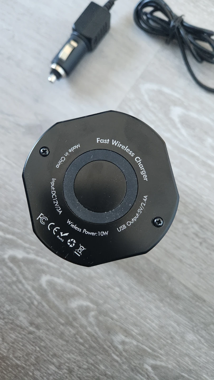 Fast Wireless Charger with USB Output - photo 2