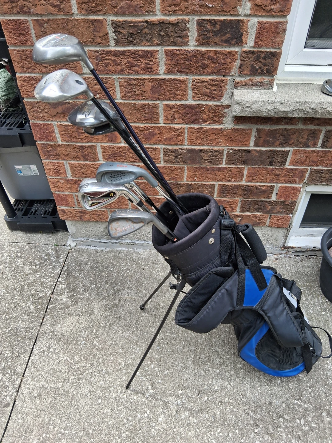Golf clubs