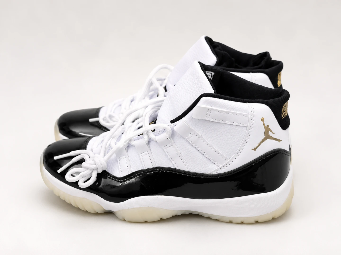Air Jordan 11 Retro Shoes - photo 2