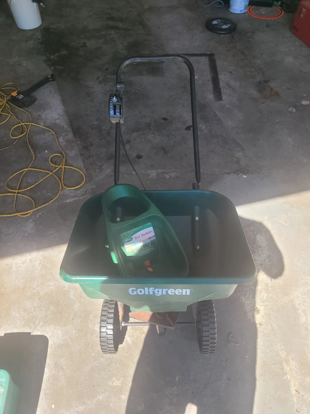 Golfgreen Turf Builder Spreader