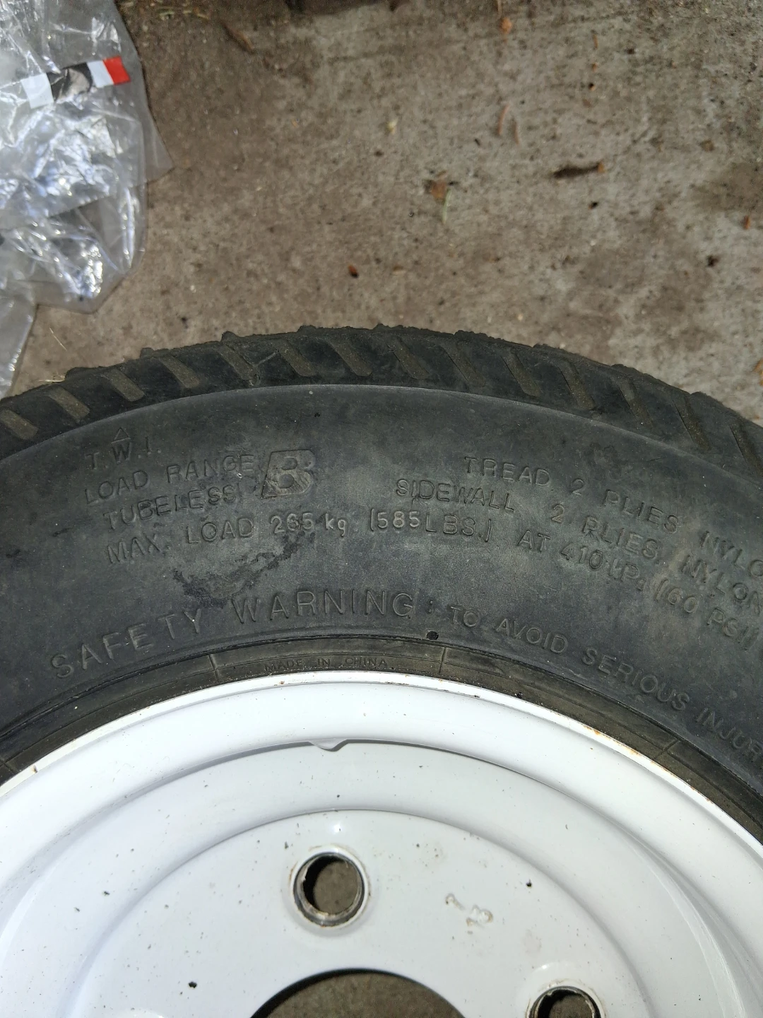 Brand new trailer tires - photo 2