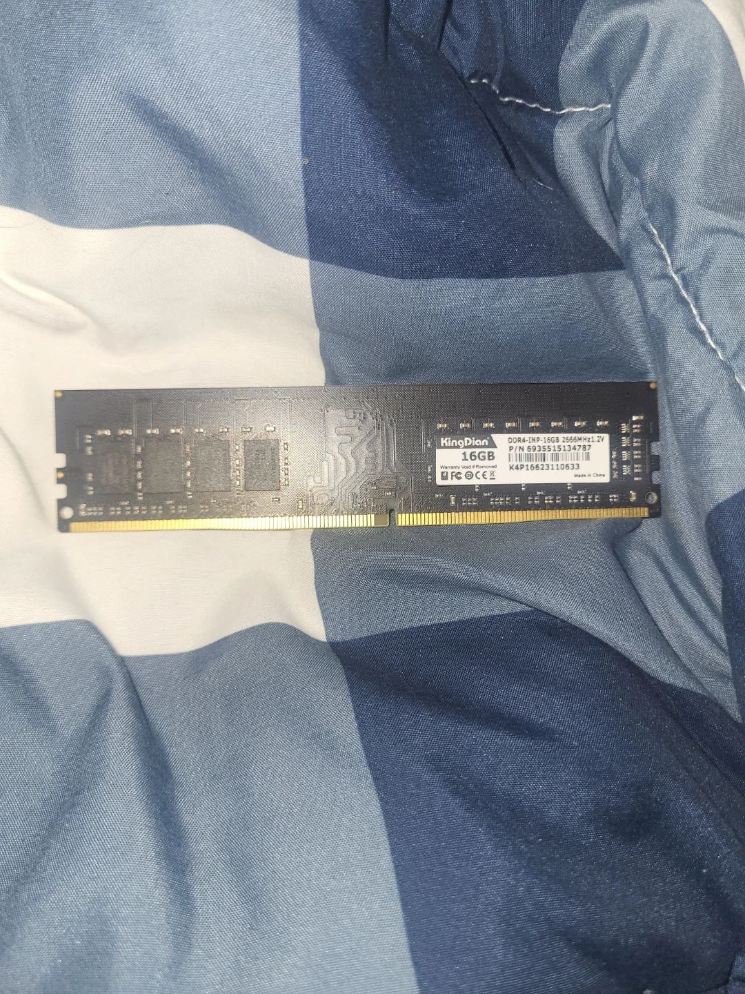 KingDian 16GB DDR4 RAM Stick