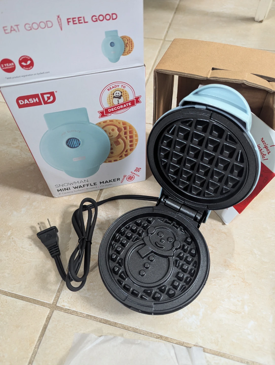 Dash Snowman Mini Waffle Maker