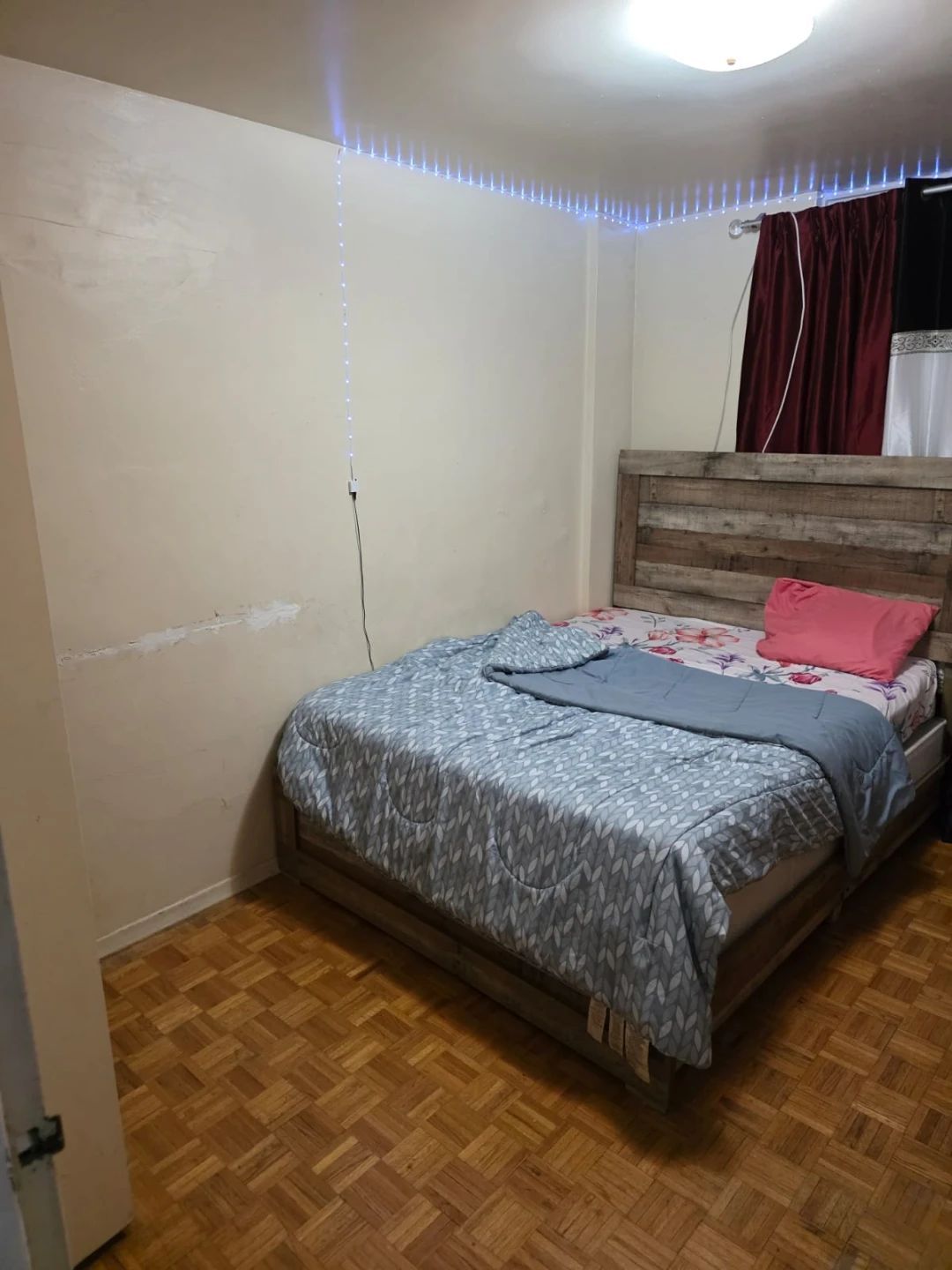 1 bedroom in a 2 bedroom apartment⚽️