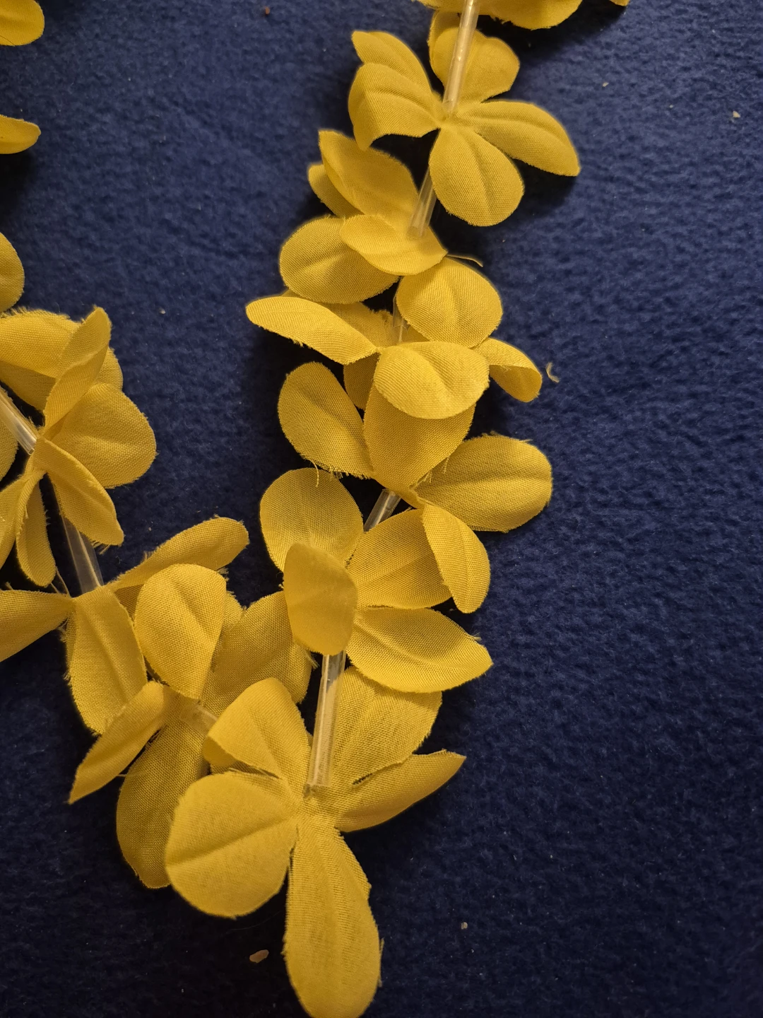 Yellow Flower Lei - photo 3