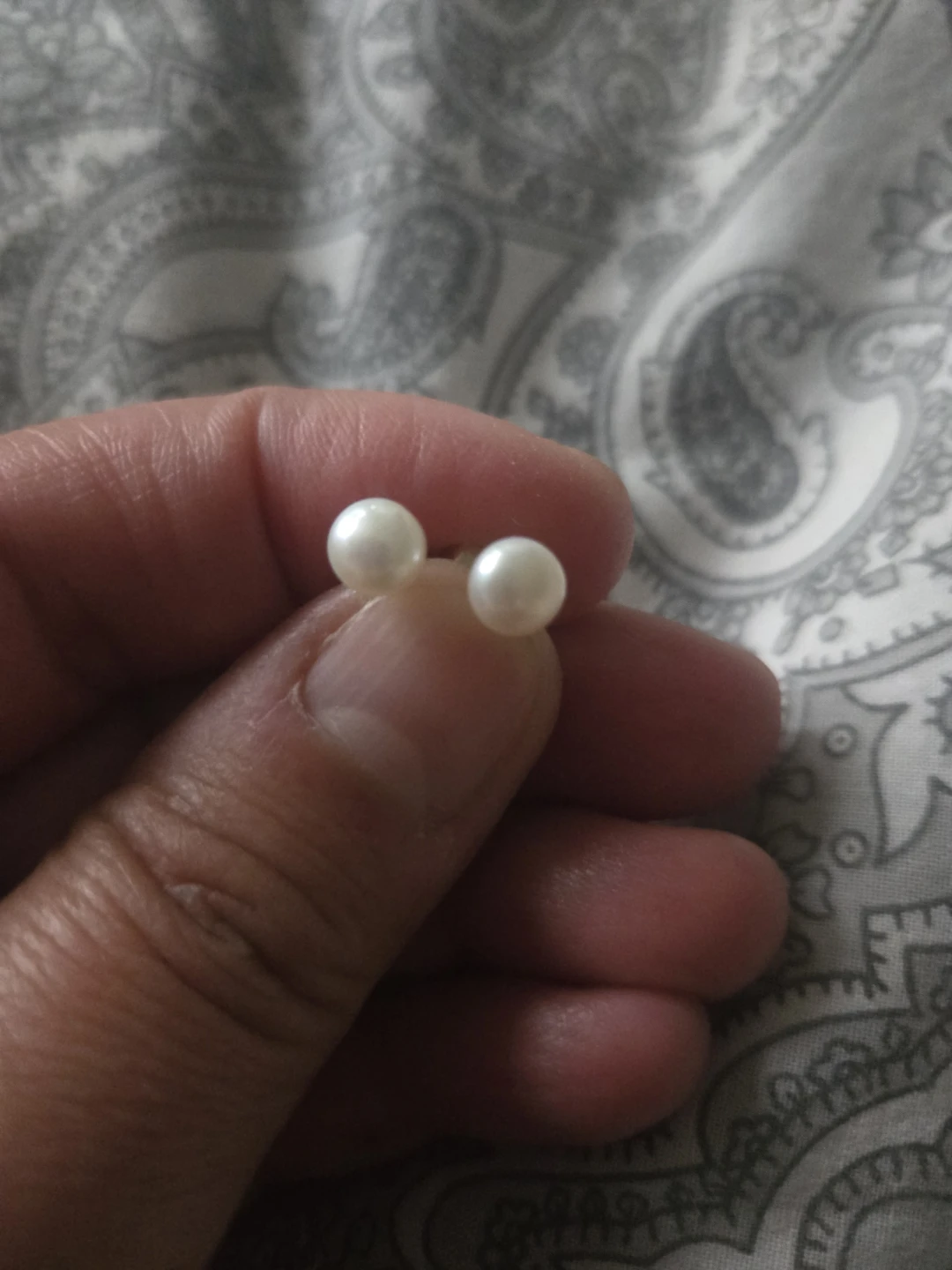 Pearl Stud Earrings with Gold Backings 14 k
