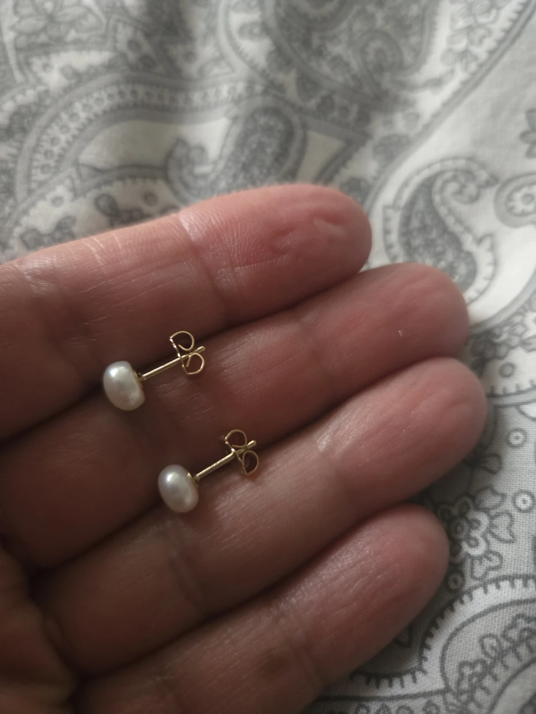 Pearl Stud Earrings with Gold Backings 14 k - photo 2