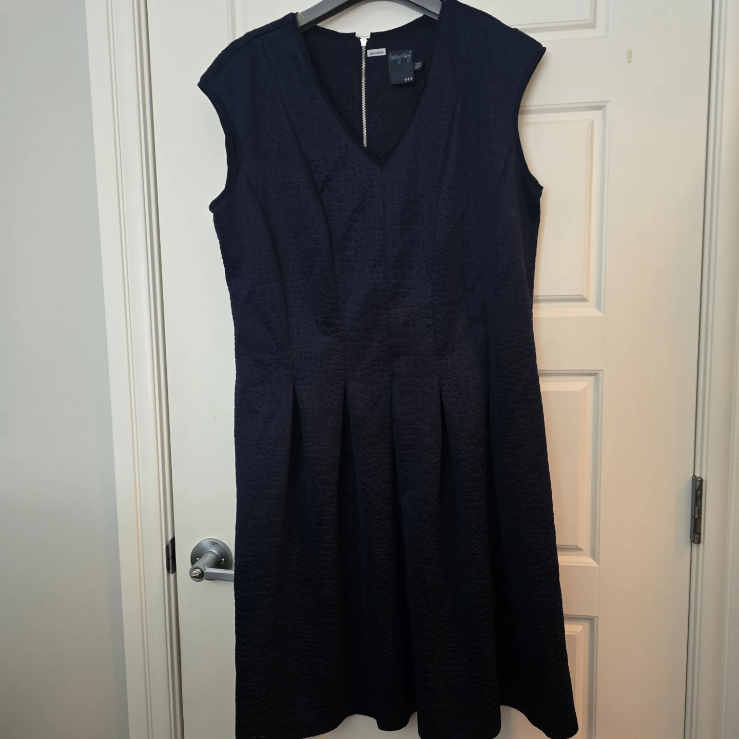 Gabby Skye Navy Textured Dress
