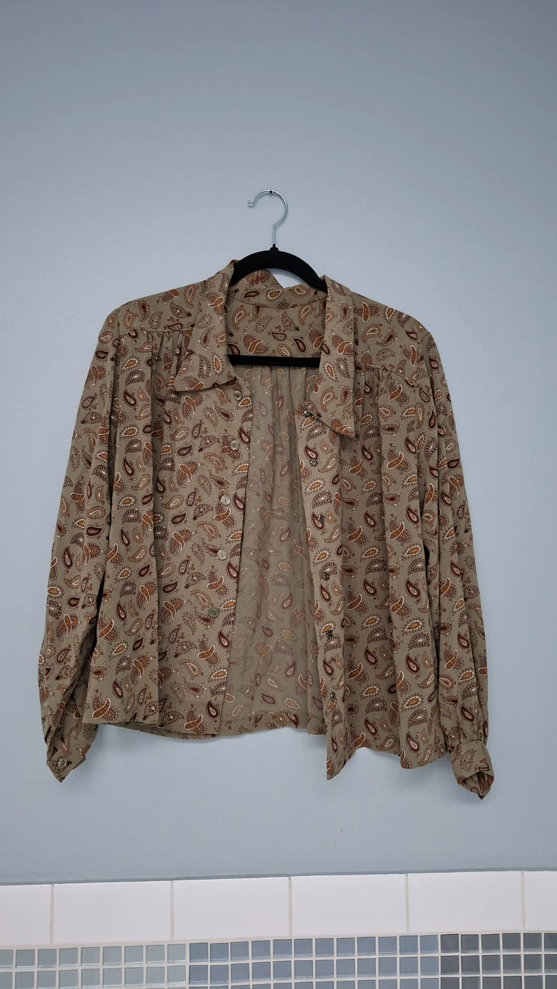 Women's Paisley Print Button-Up Shirt