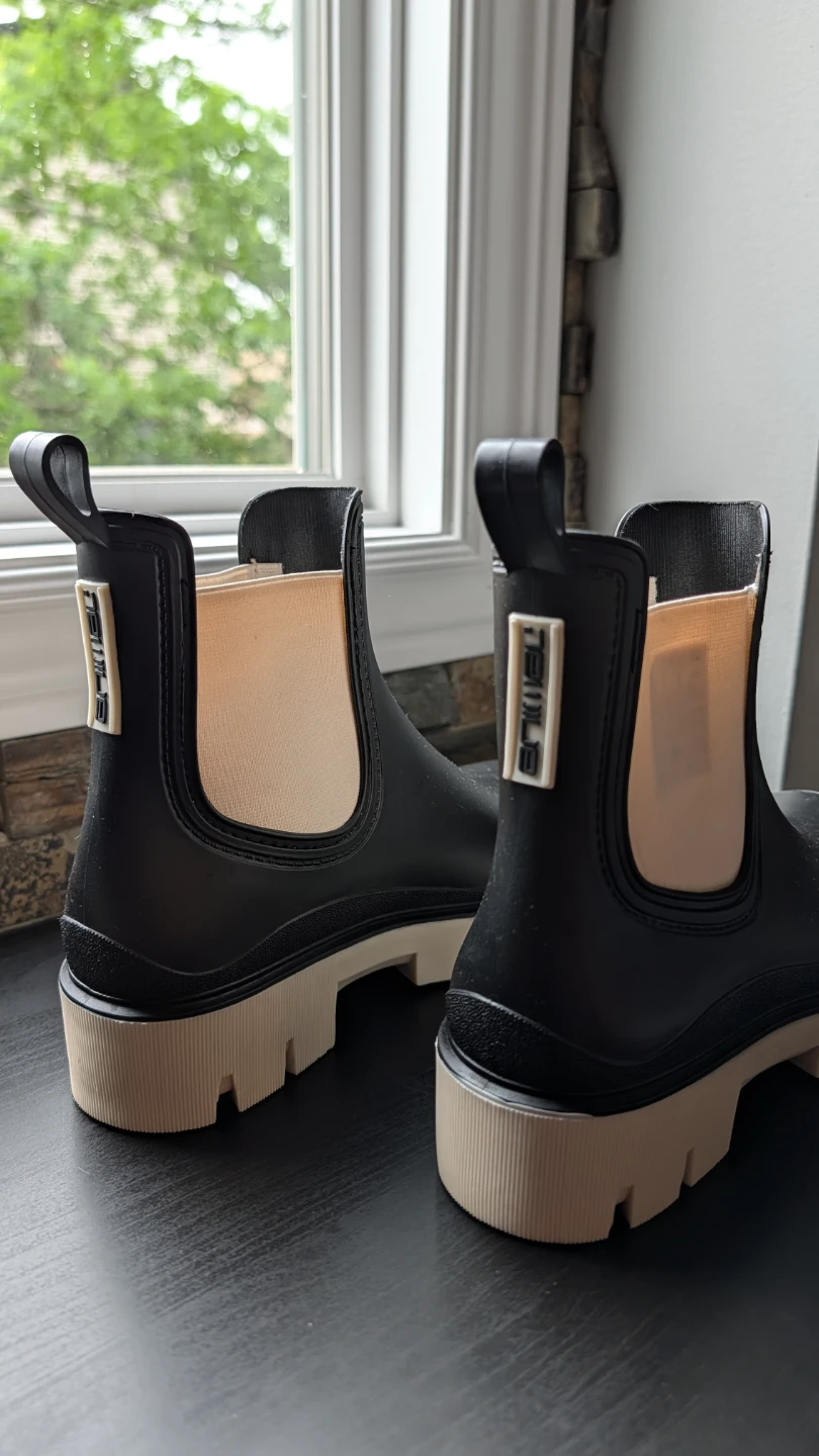 BRAND NEW Black Wellie Boots - Size US 7 - photo 3