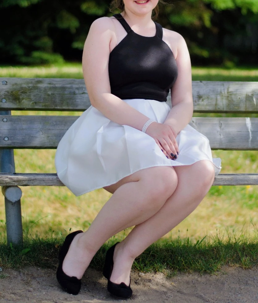 Graduation Dress (Size 5) - photo 4