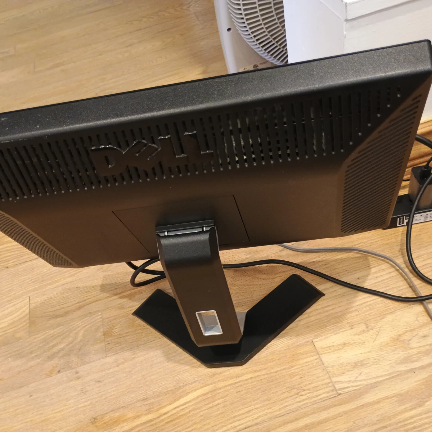 Dell E207WFPC Monitor - photo 2
