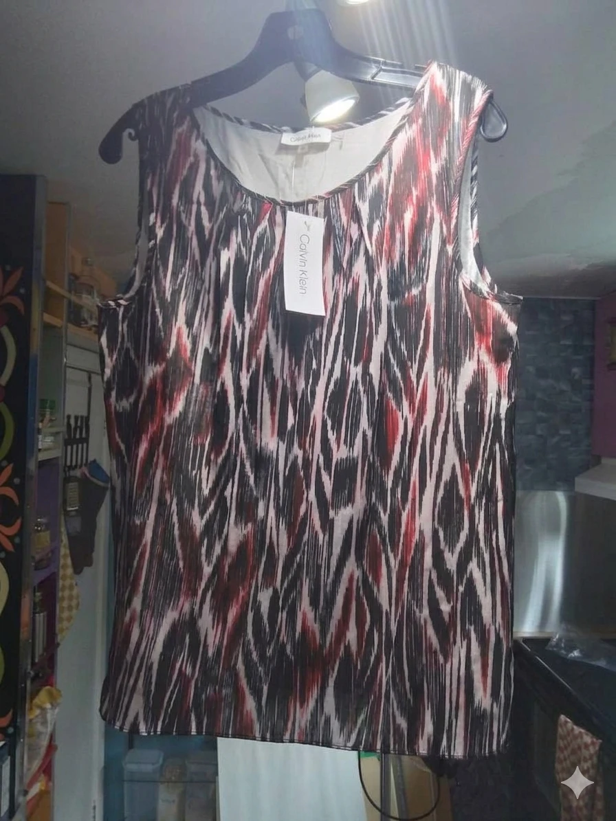 Calvin Klein Women's Sleeveless Print Top - Medium