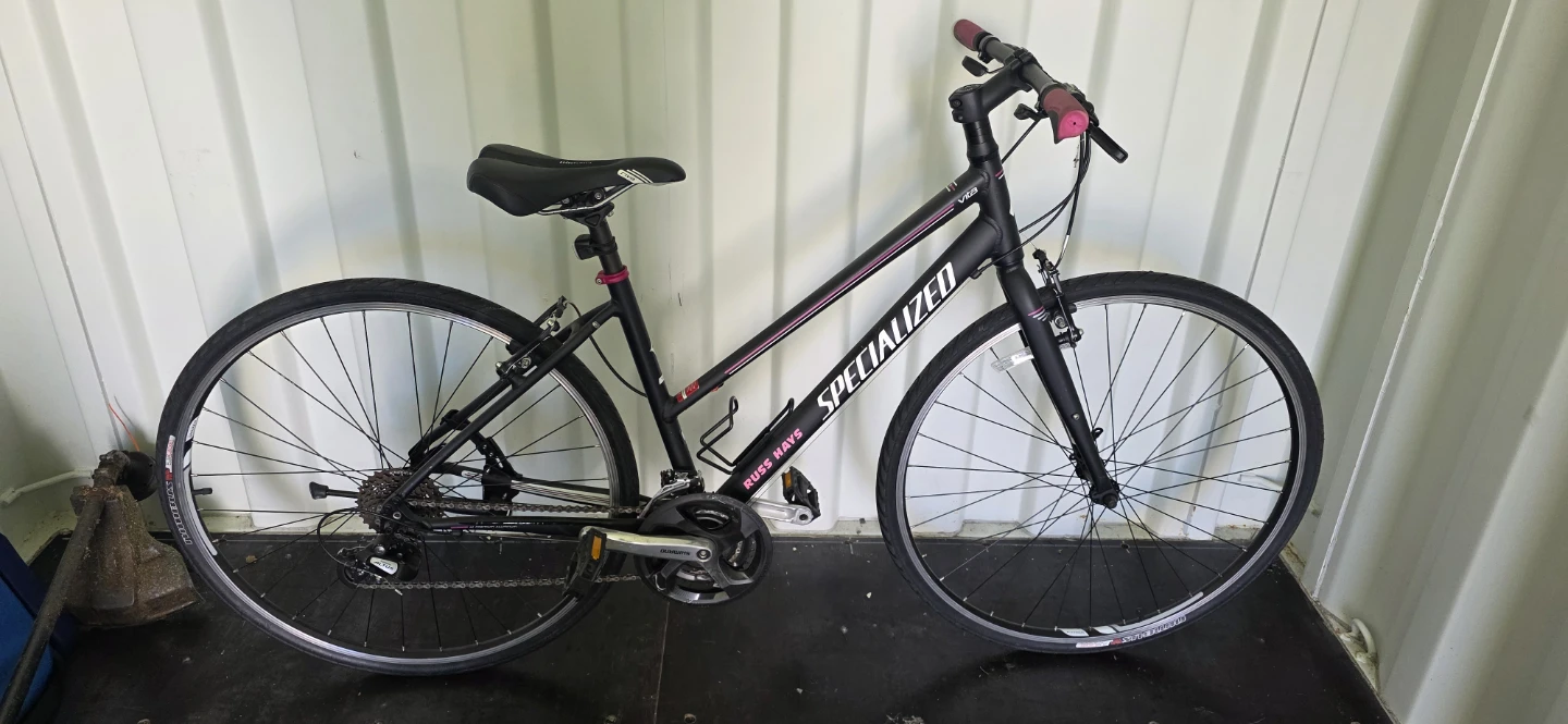 Specialized Vita Women's Hybrid Bike