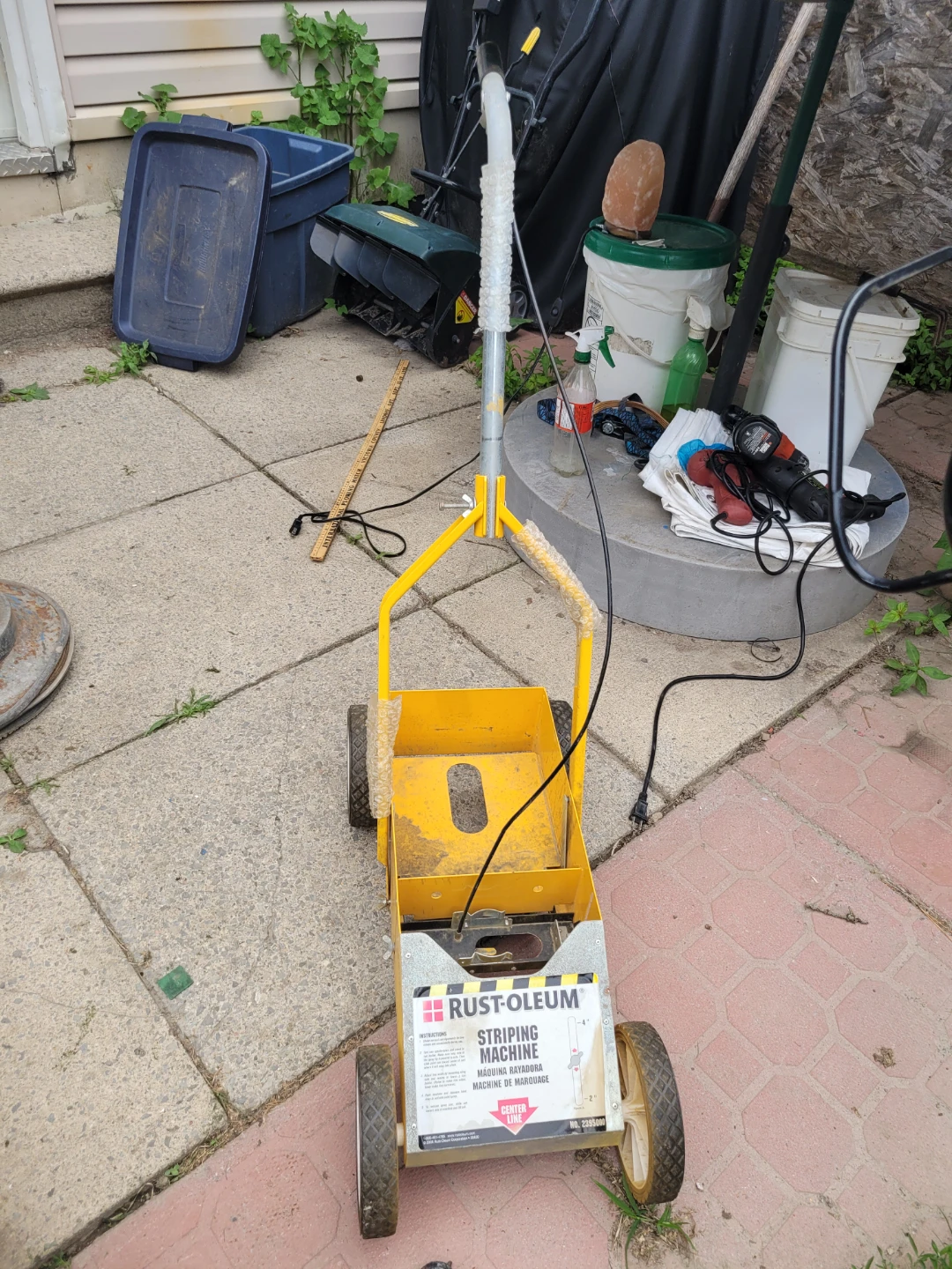 Rust-Oleum Striping Line Painting Machine