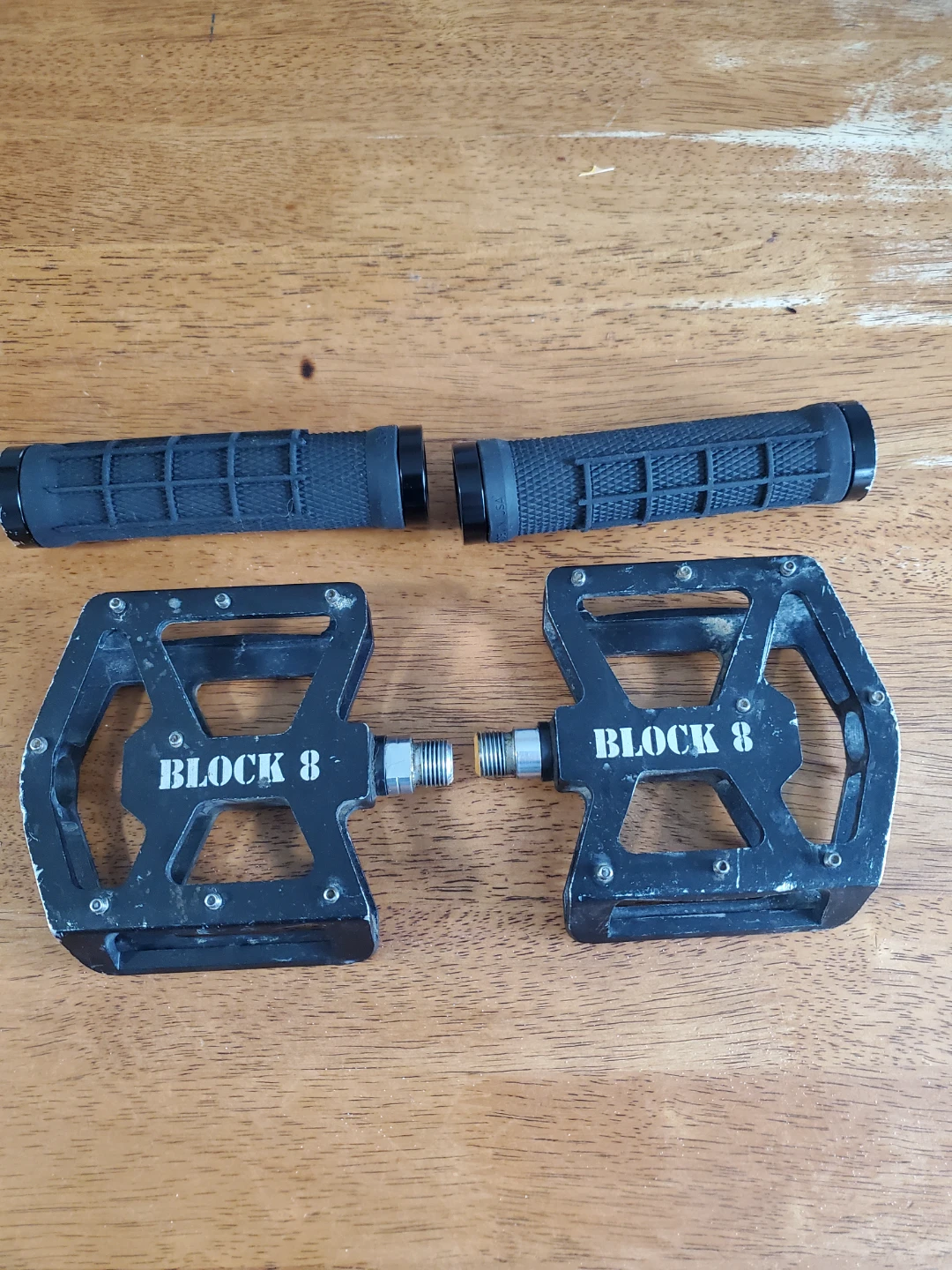 Block 8 Bike Pedals and Grips Set