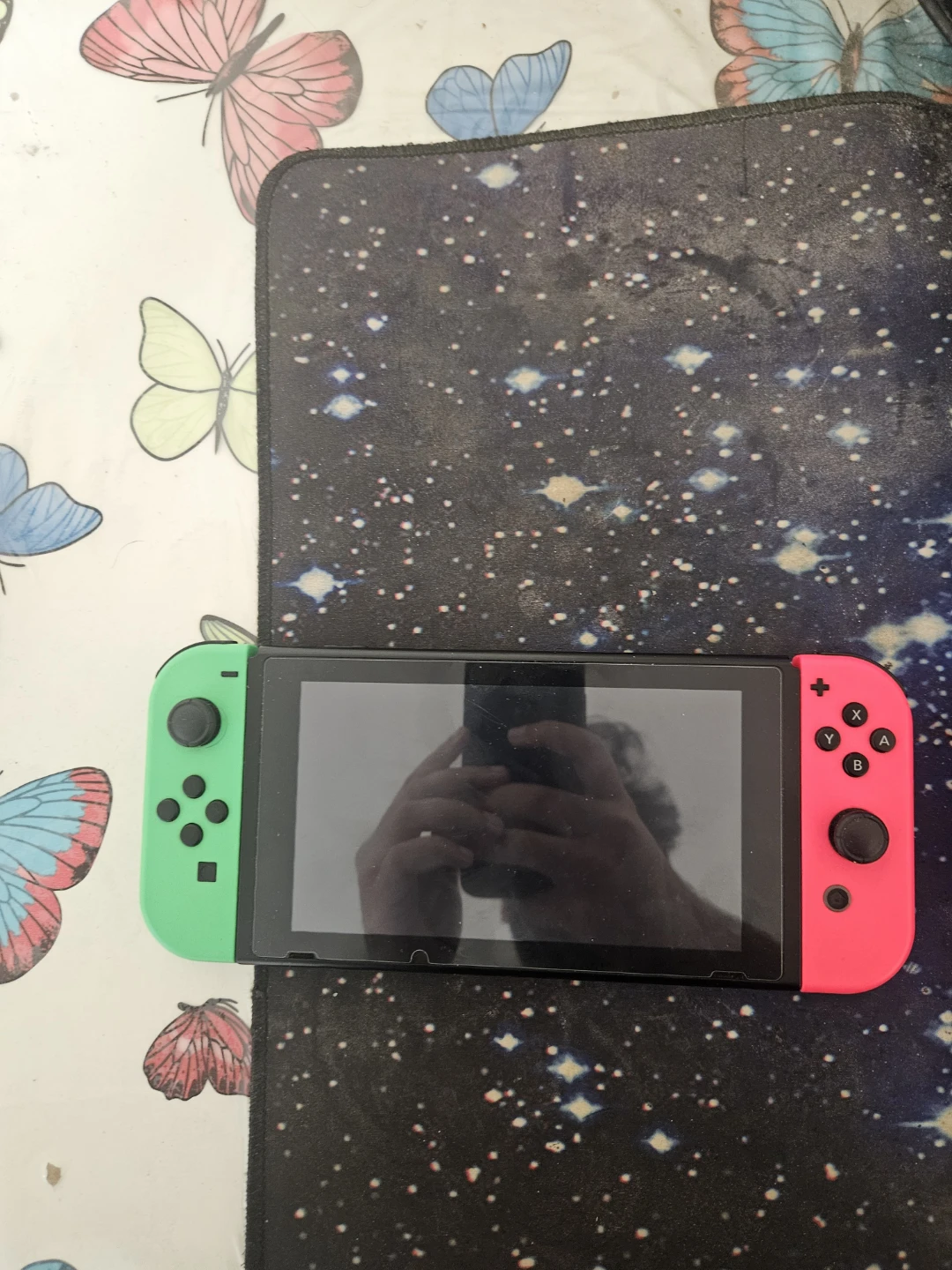Nintendo switch + 5 physical games + 3 controllers