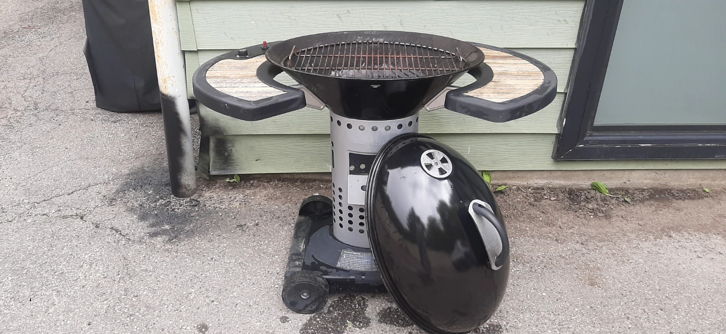 Coleman Portable Propane Smoker Grill - photo 2