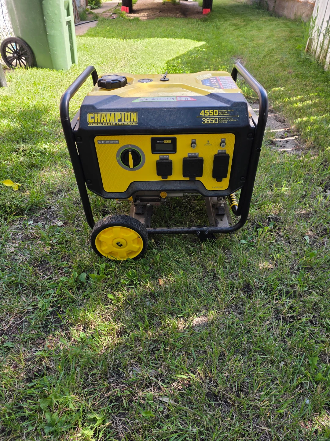 Champion 4550-Watt Generator