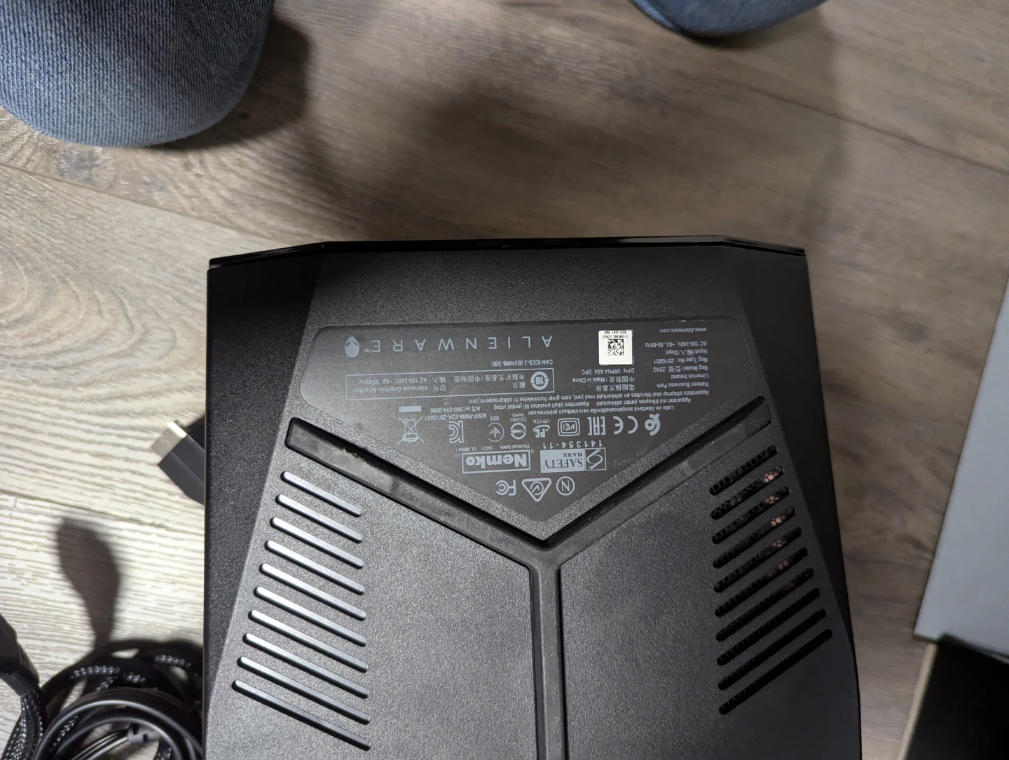 Alienware P31E Gaming Laptop - photo 4