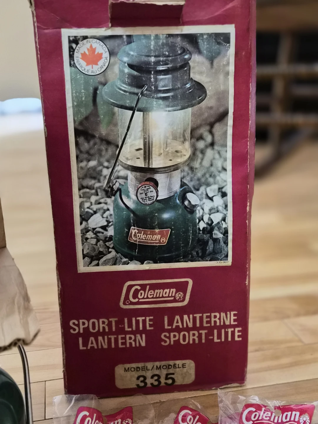 Vintage 1977 New Coleman Sport-Lite 335 Lantern - photo 2