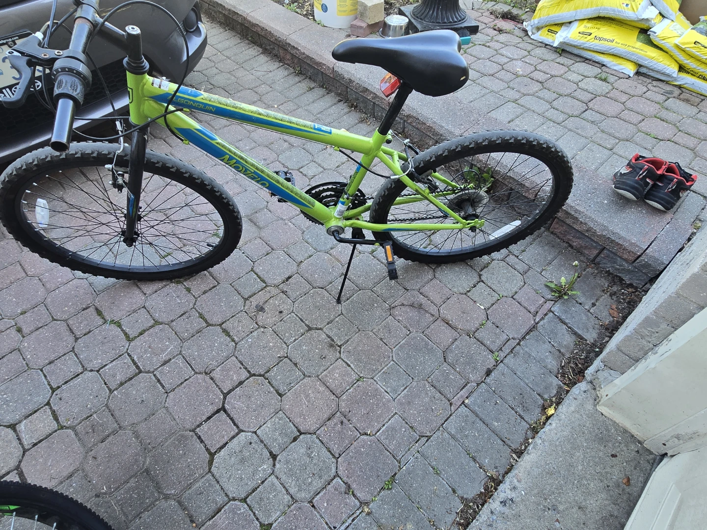 Moxelo Boys Mountain Bike - photo 2