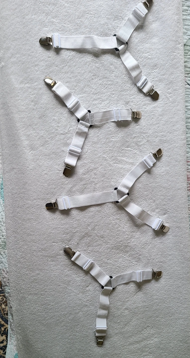 Bedding White Garters with Clips (Set of 4)⚽